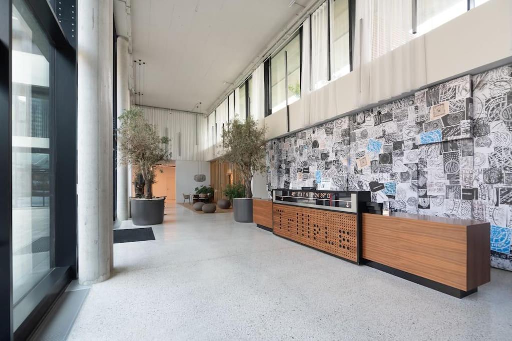 Hoch Hinaus, Neu Und Stilvoll Mit Pool Am Dach Apartment Wina Bagian luar foto