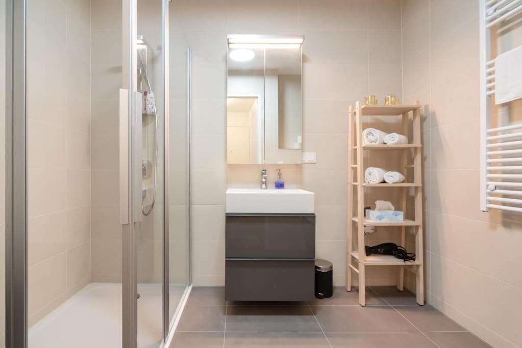 Hoch Hinaus, Neu Und Stilvoll Mit Pool Am Dach Apartment Wina Bagian luar foto